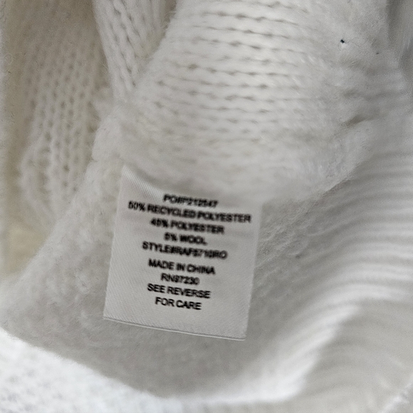 Almost Famous White Cable Knit V-Neck Button Cardigan - Picture 7 of 7